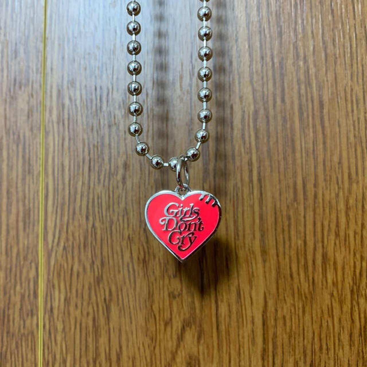 GDC HEART NECKLESS(K14 WHITE GOLD 5G) - evc.co.il