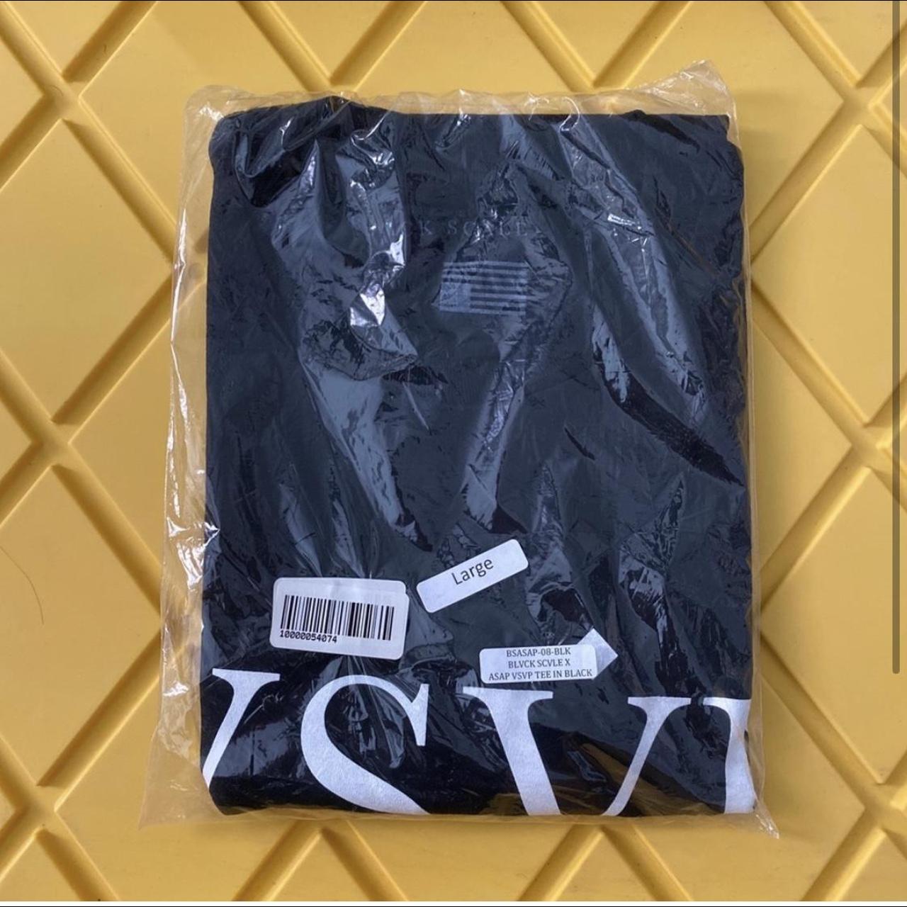 Black Scale Men's Black T-shirt (2)