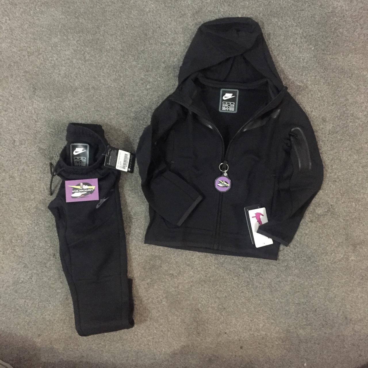 Nike Black Hoodie (3)