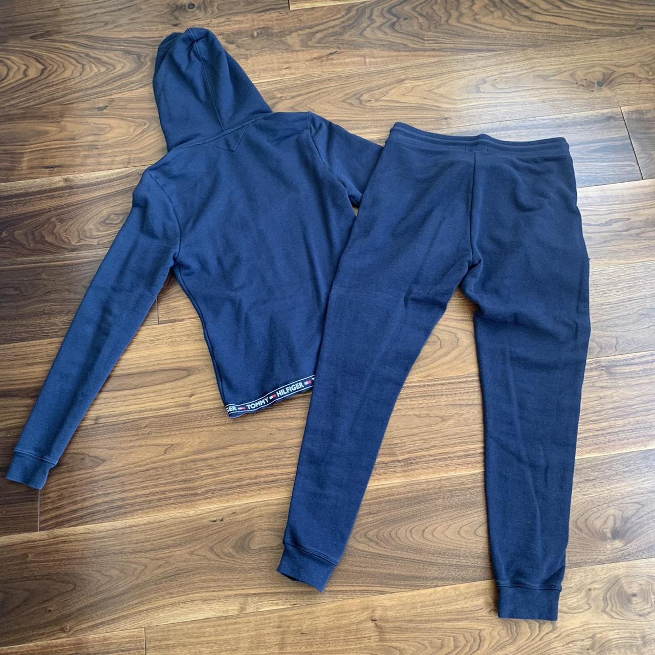 Blue tommy hot sale hilfiger tracksuit