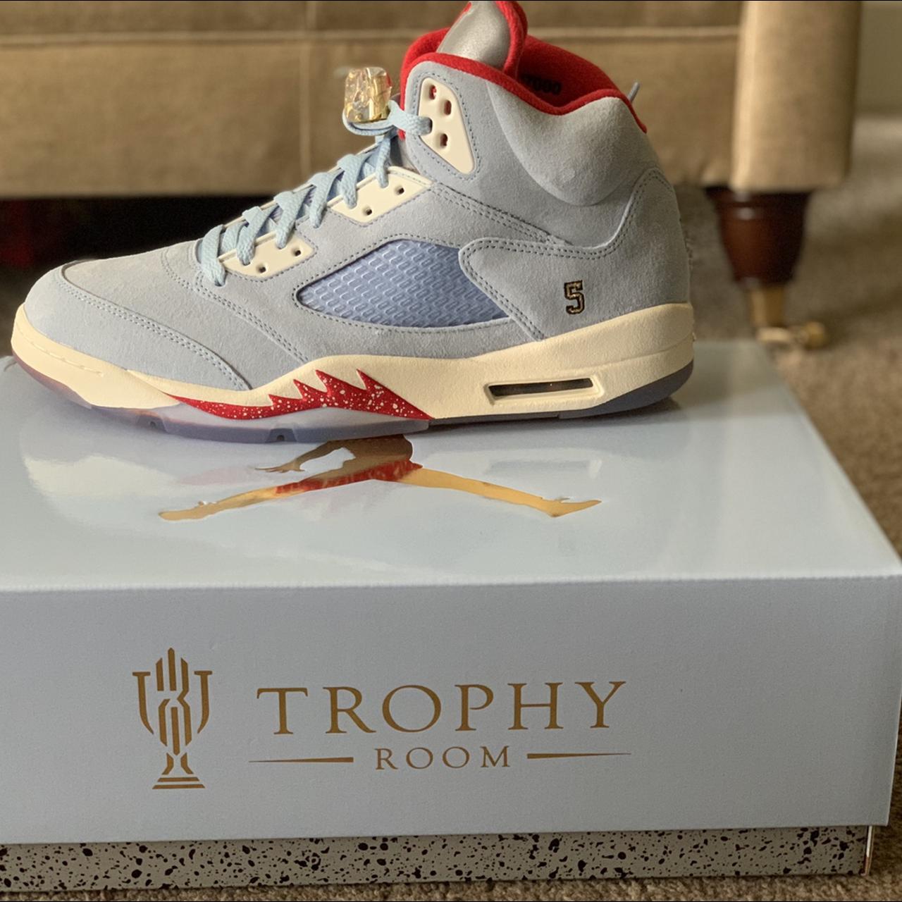 Jordan 5 trophy 2024 room on feet