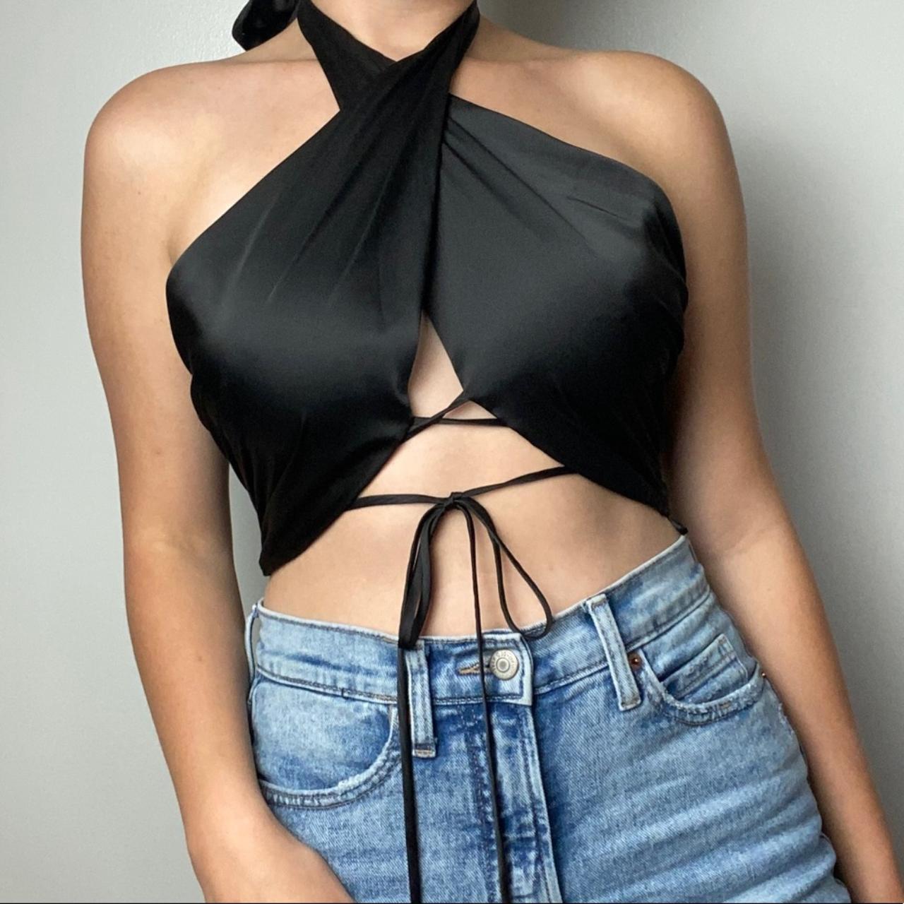 Product Image 2 - Black Strappy Crop Top


Market brand
New
