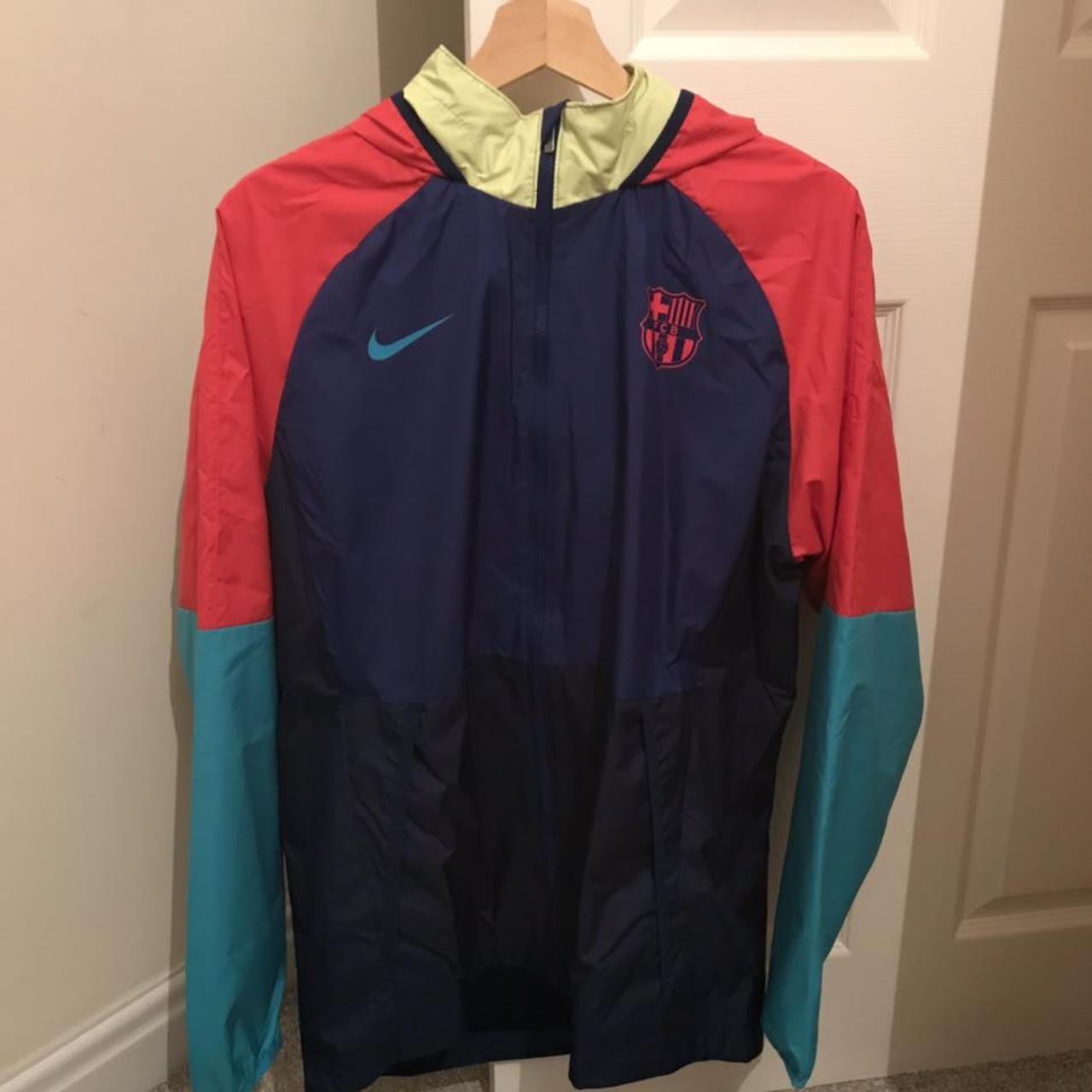 barcelona windbreaker