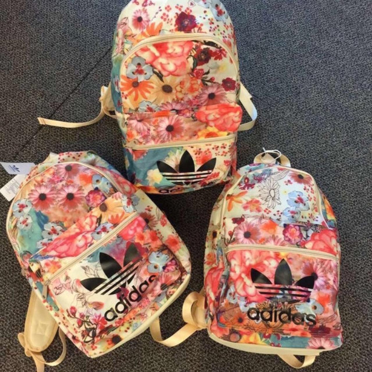 Floral print 🌸🌼🌹🥀 Adidas backpacks 🎒