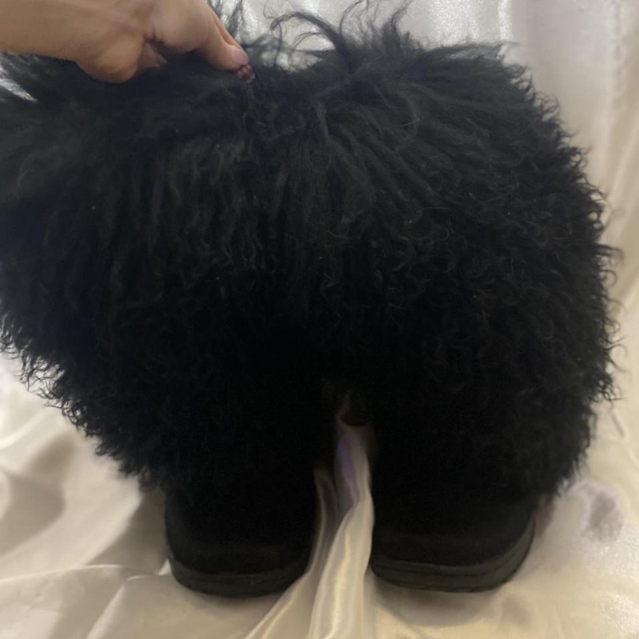 Shorts Fuzzy Boots Like Snooki Black Fuzzy Pom Pom Boots Featured