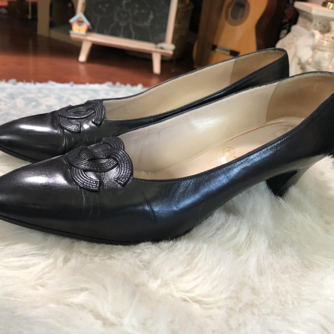 Chanel Vintage Classic Kitten Heels. Leather is in... - Depop