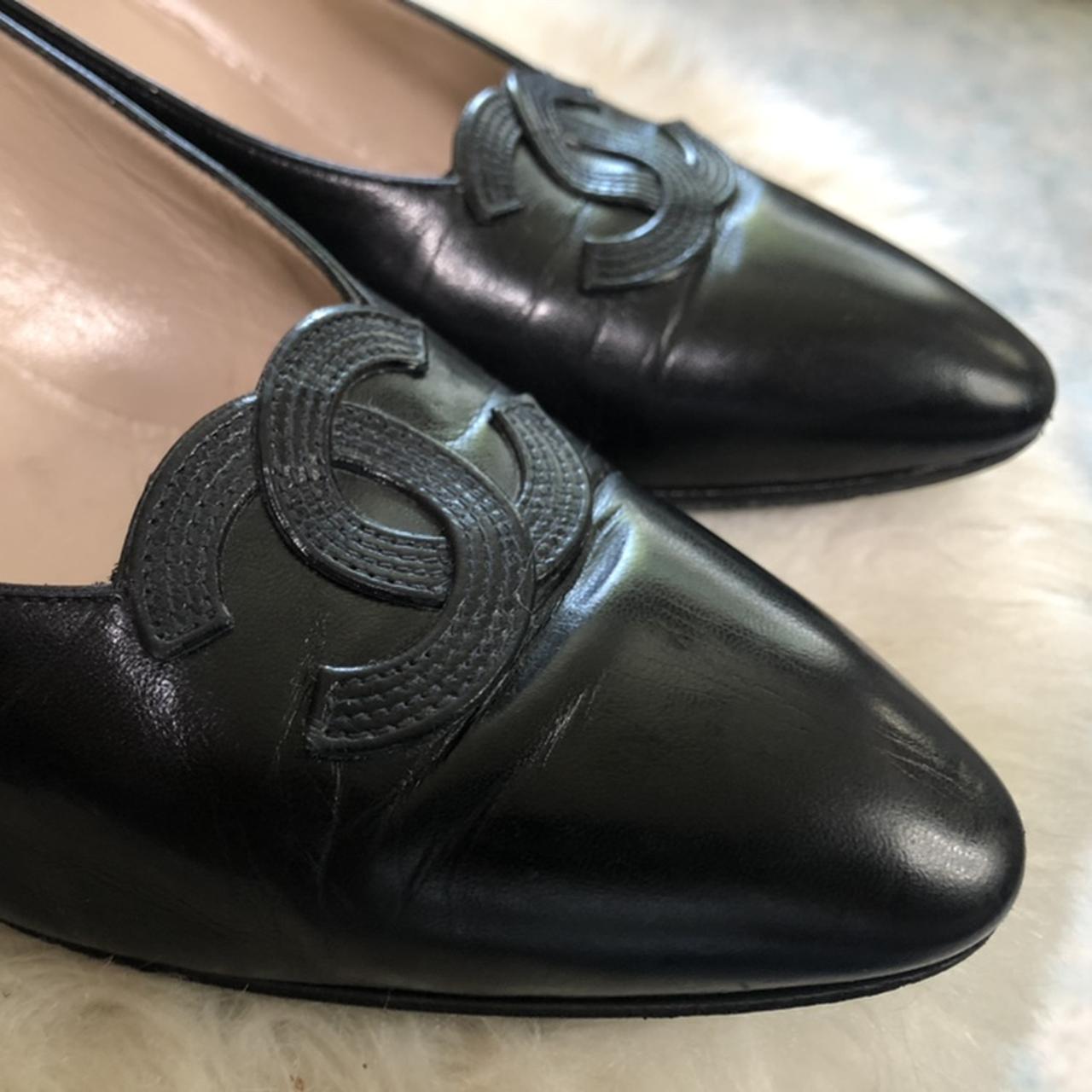 Chanel Vintage Classic Kitten Heels. Leather is in... - Depop