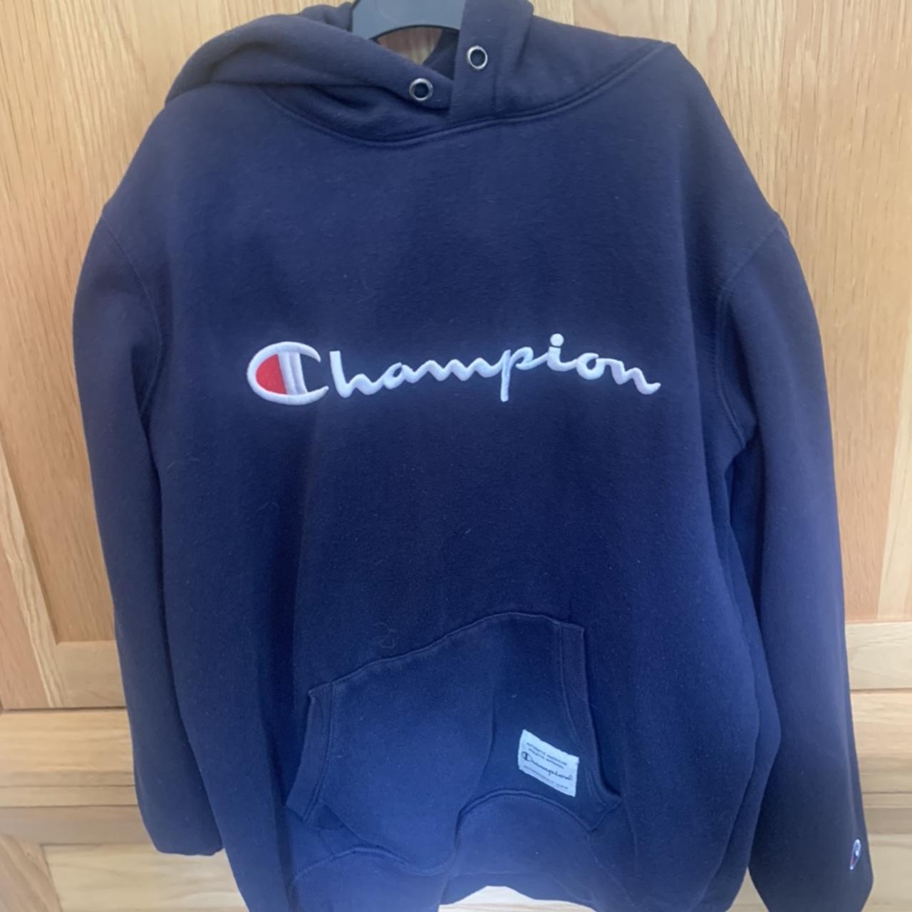 Champion Women's Hoodie | Depop