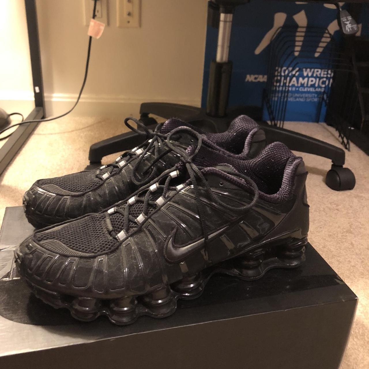 mens nike shox size 10.5