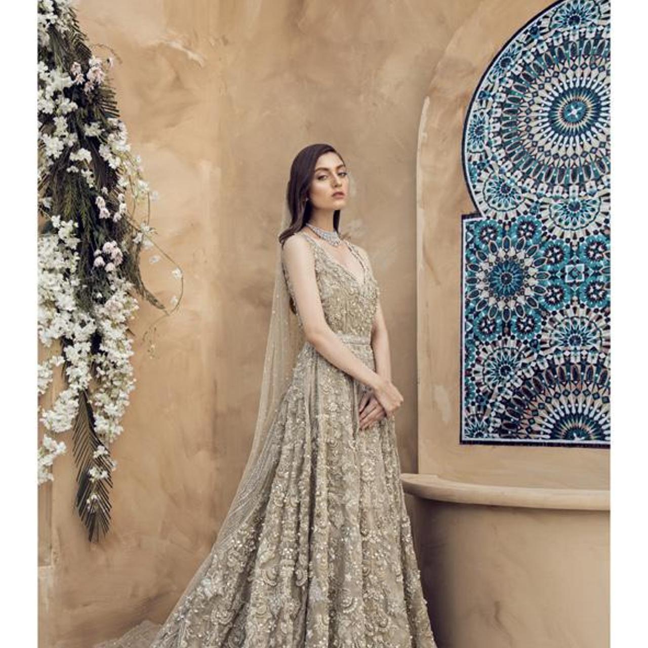 tail cut gown for wedding
