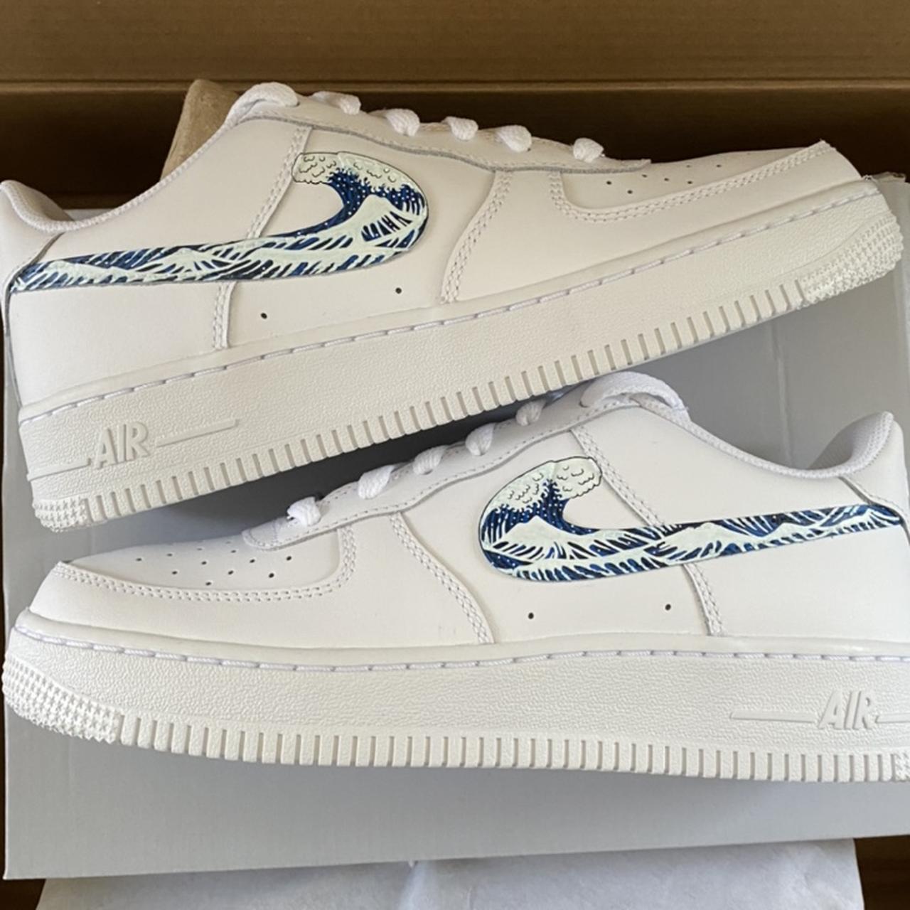 Men's White and Blue Trainers | Depop