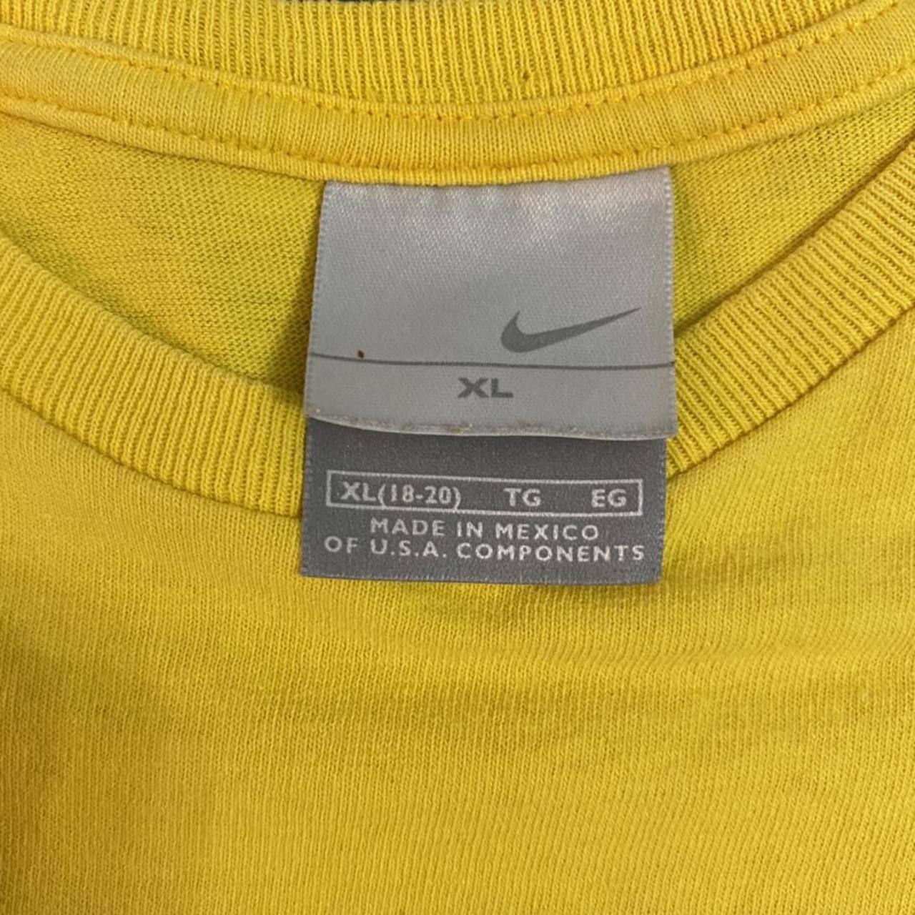 Vintage 90’s Nike logo T- shirt. Boys XL, measures... - Depop