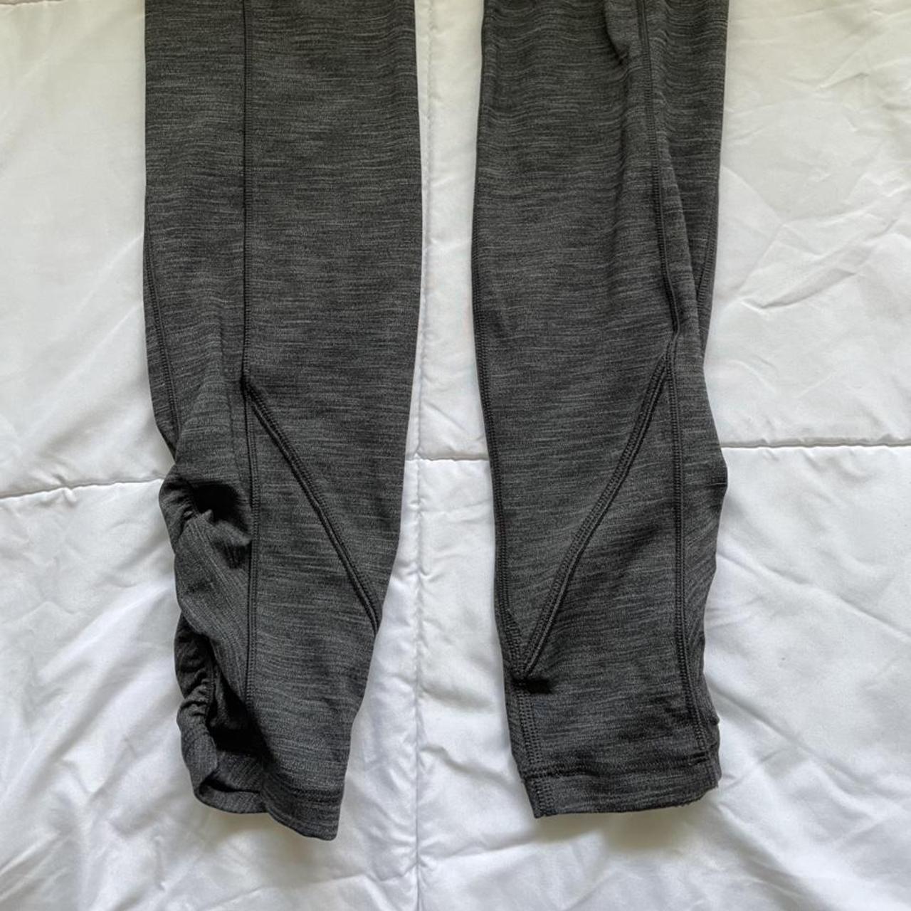 Lululemon grey leggings - size 2🧸 - shipping is - Depop