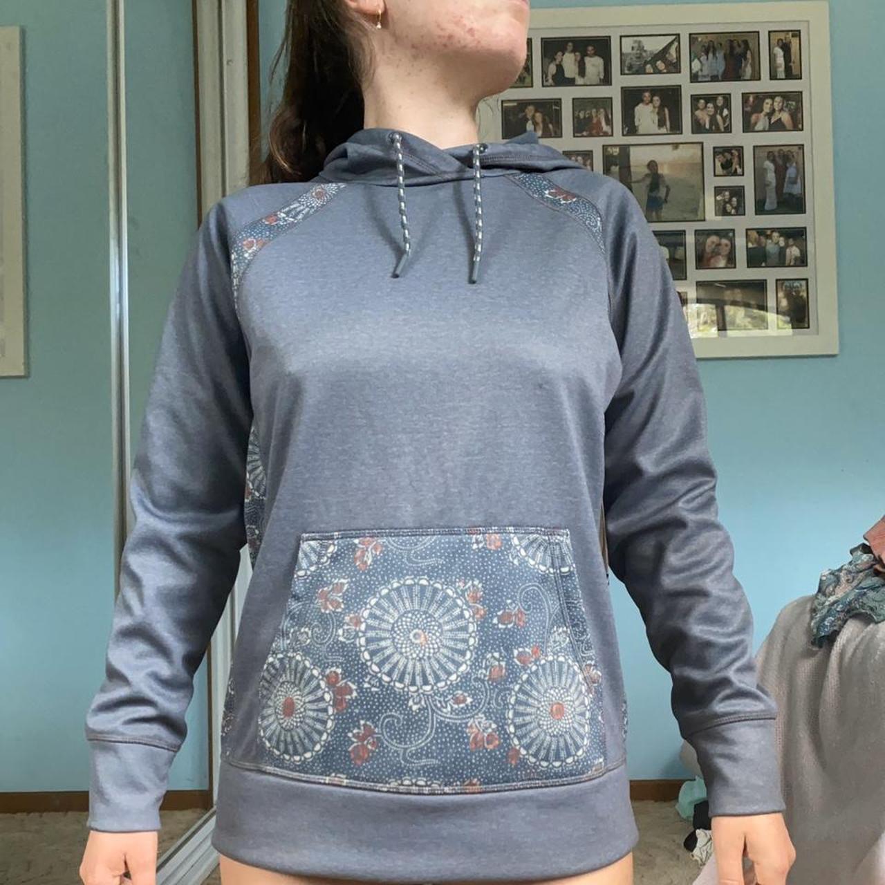 warm burton ski jacket size small burtonjacket... Depop