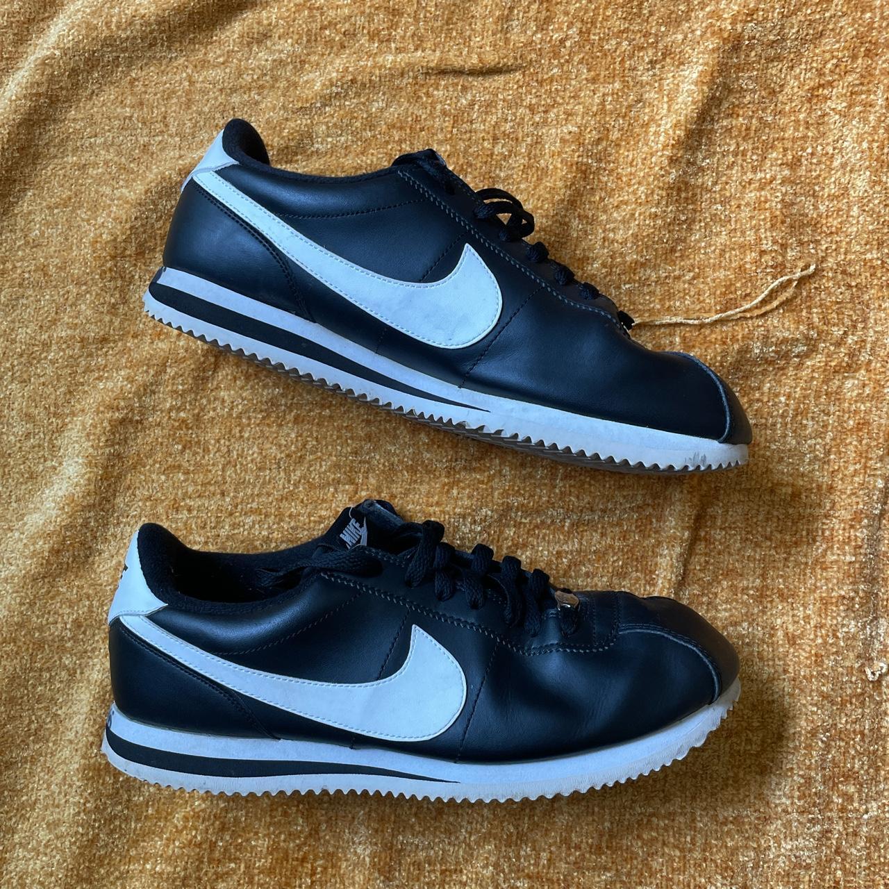 🏁 nike cortez well worn still comfotable (niyxoxo)... - Depop