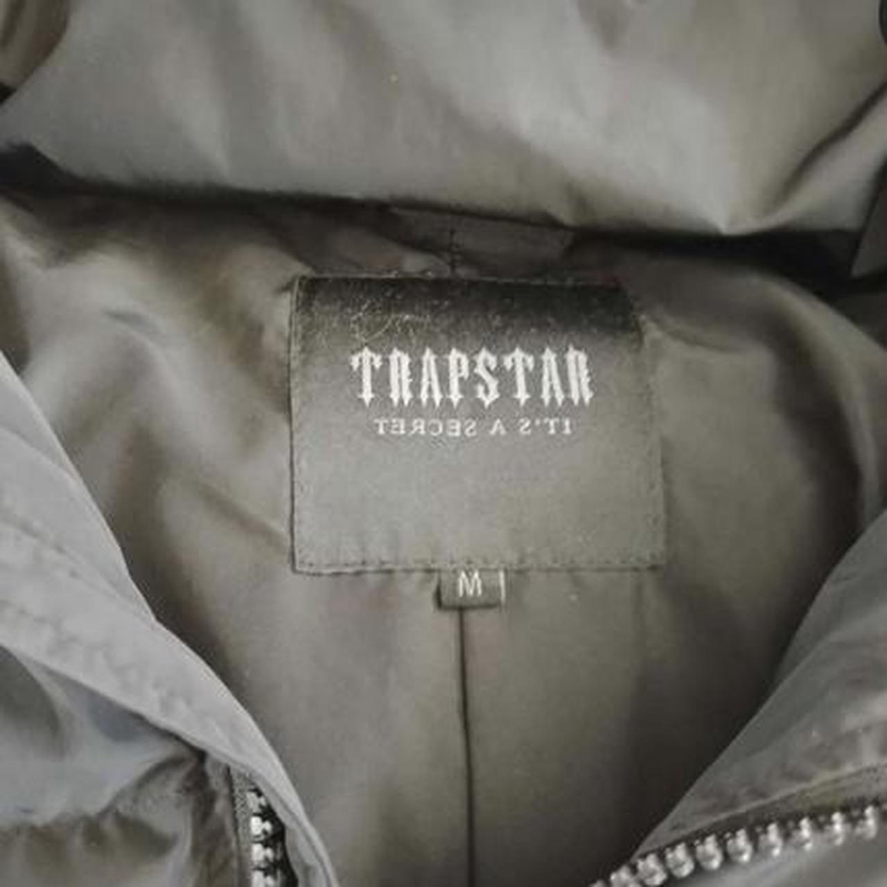 Genuine trapstar coat size M has small Rio in good... Depop