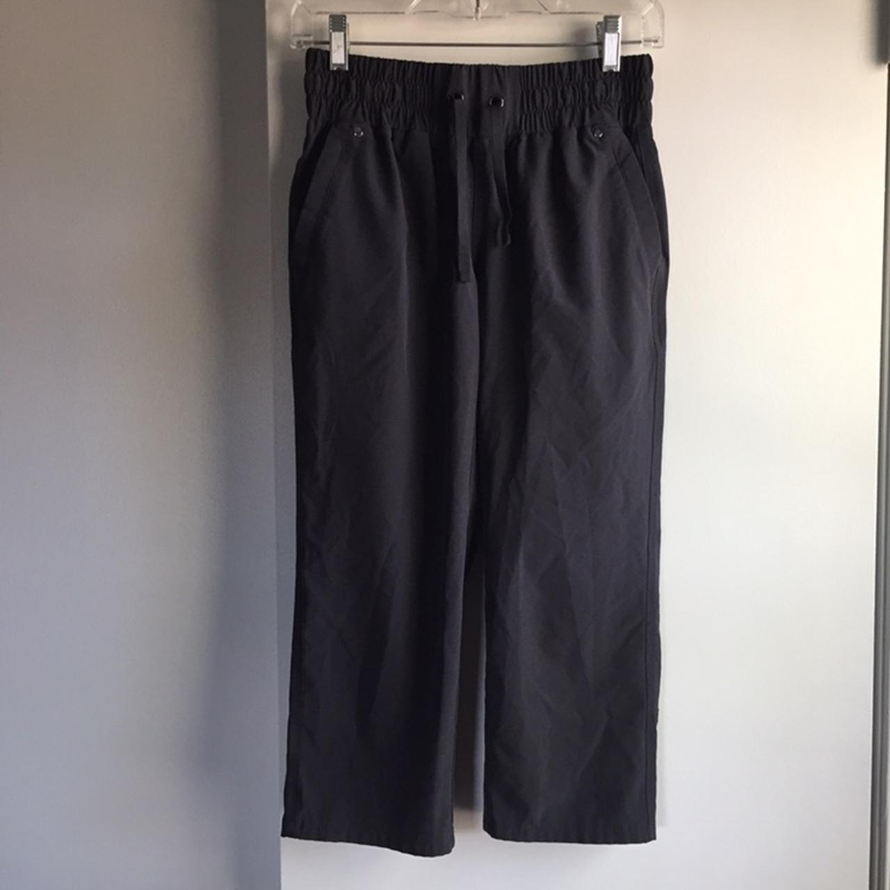 Champion dark grey capris sweatpants They have a... - Depop