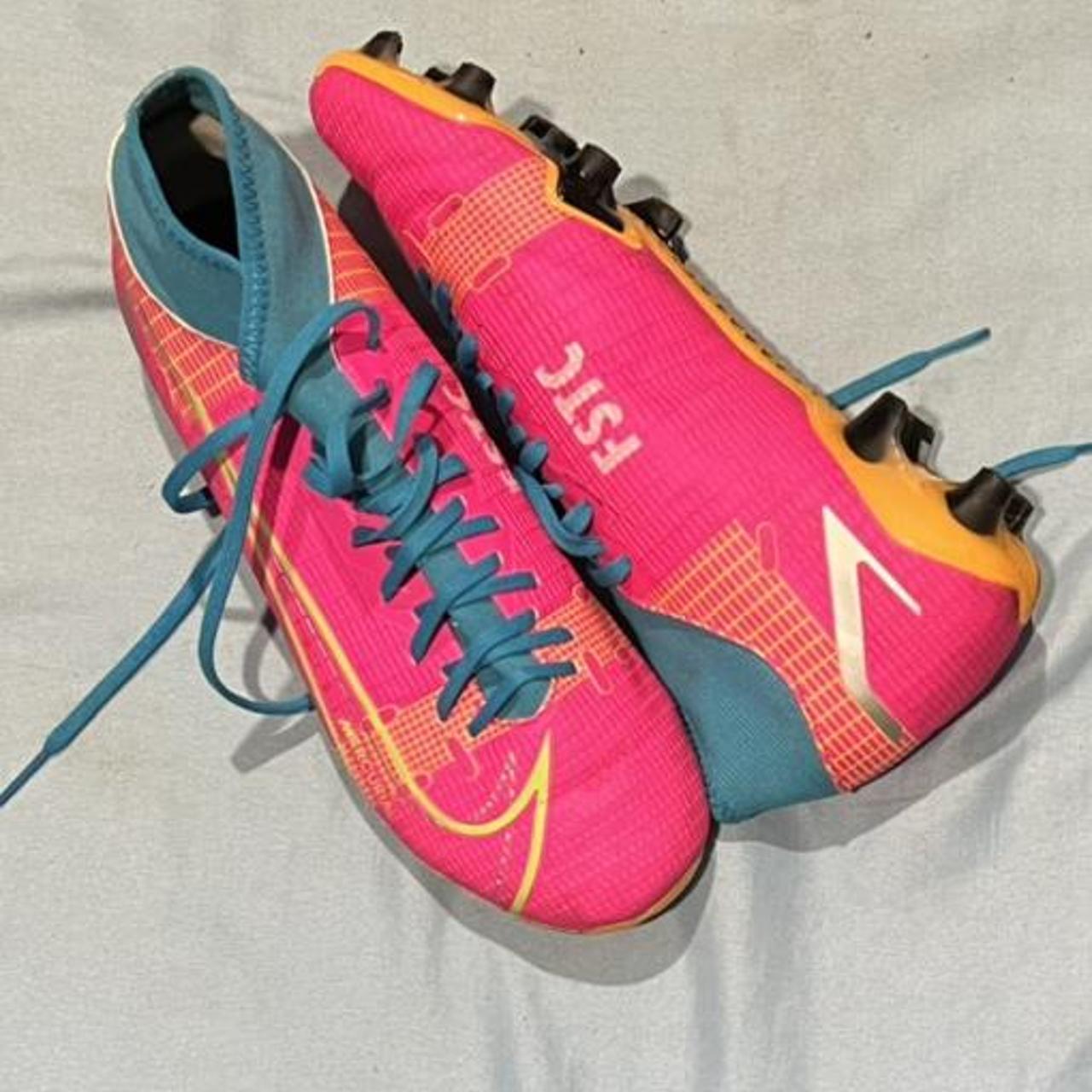 footy shoes nike