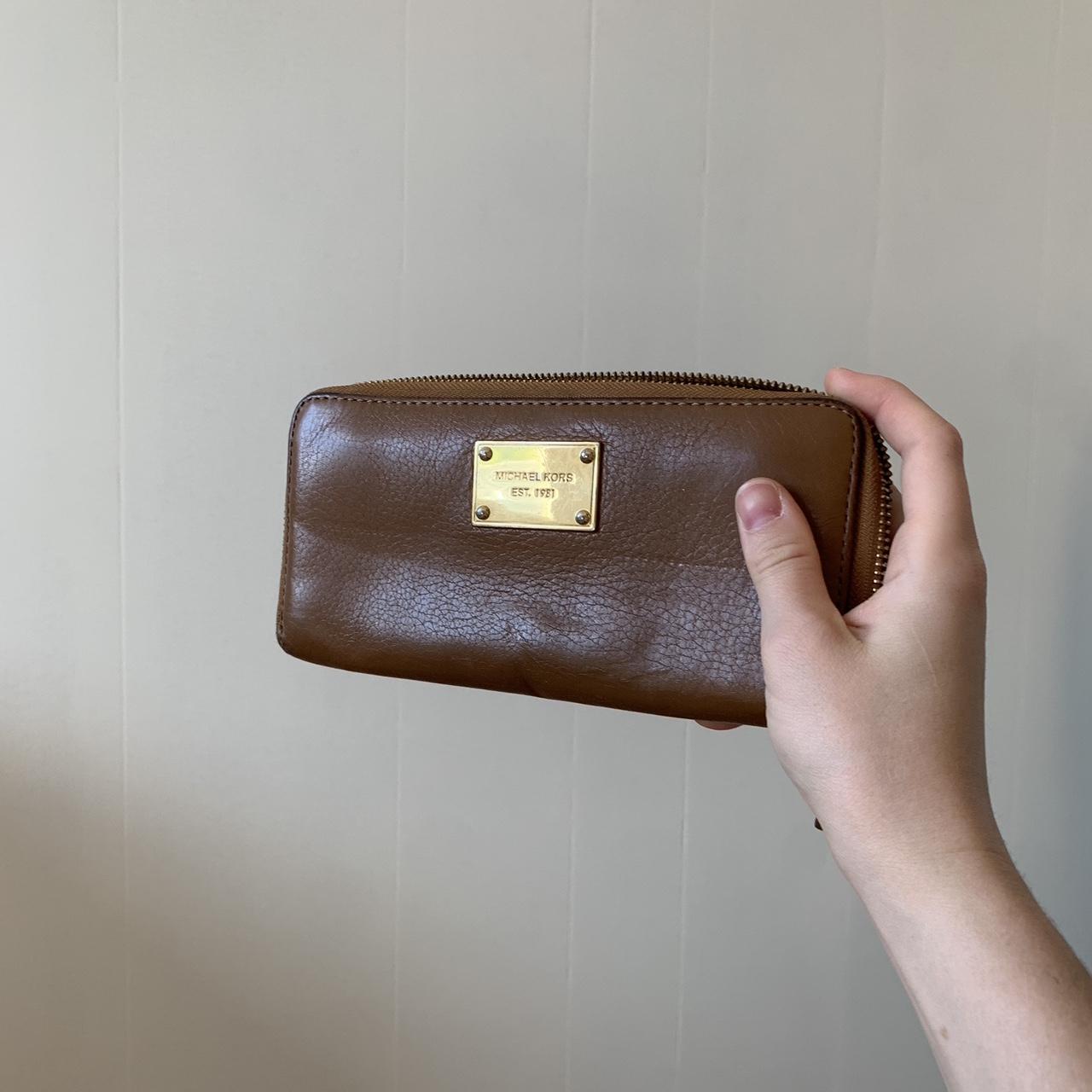 Michael Kors Wristlet wallet! #michaelkors #wallet - Depop