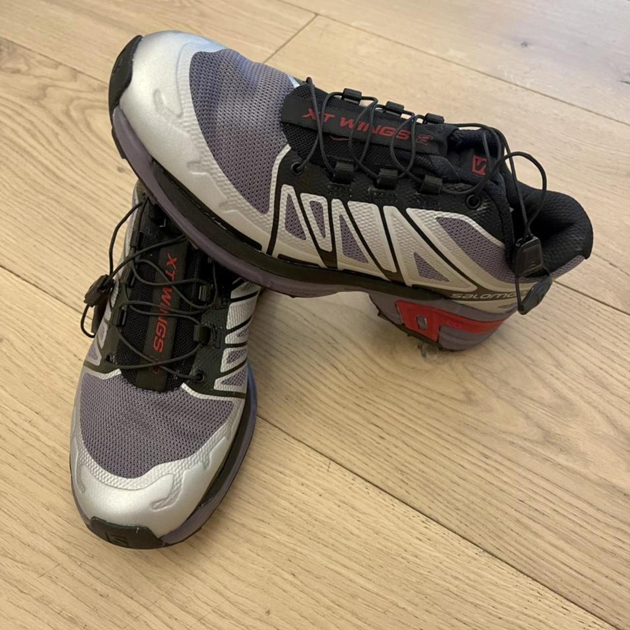 salomon hiking shoes