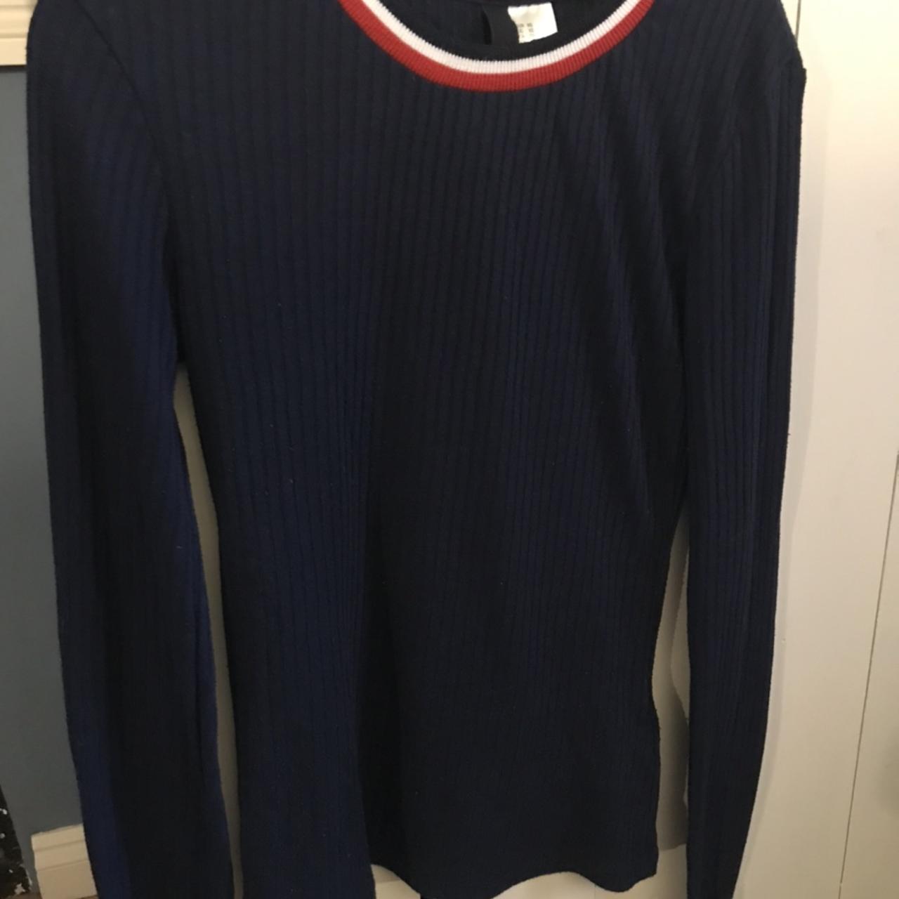 Simple but flattering navy blue long sleeved top... - Depop