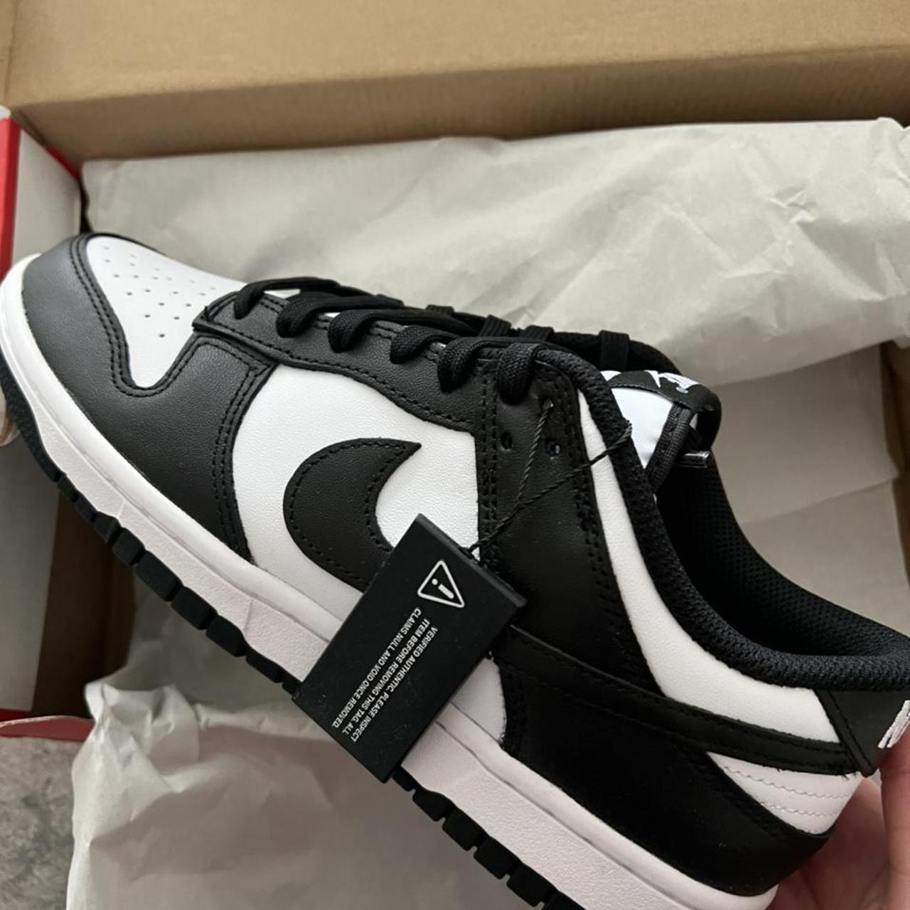 black and white dunks size 6.5