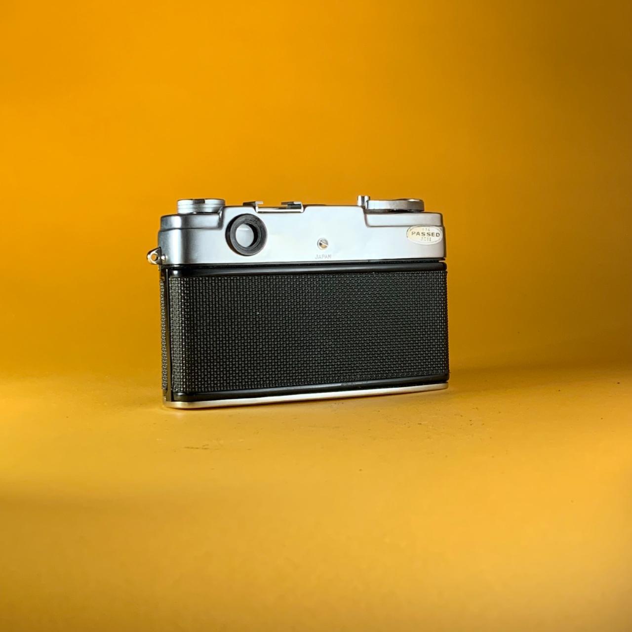 Product Image 3 - Yashica Lynx-1000 Film Camera
Condition: