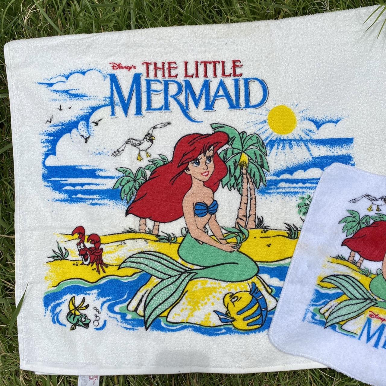 Vintage 1990s Disney “The Little Mermaid” outlet Towel