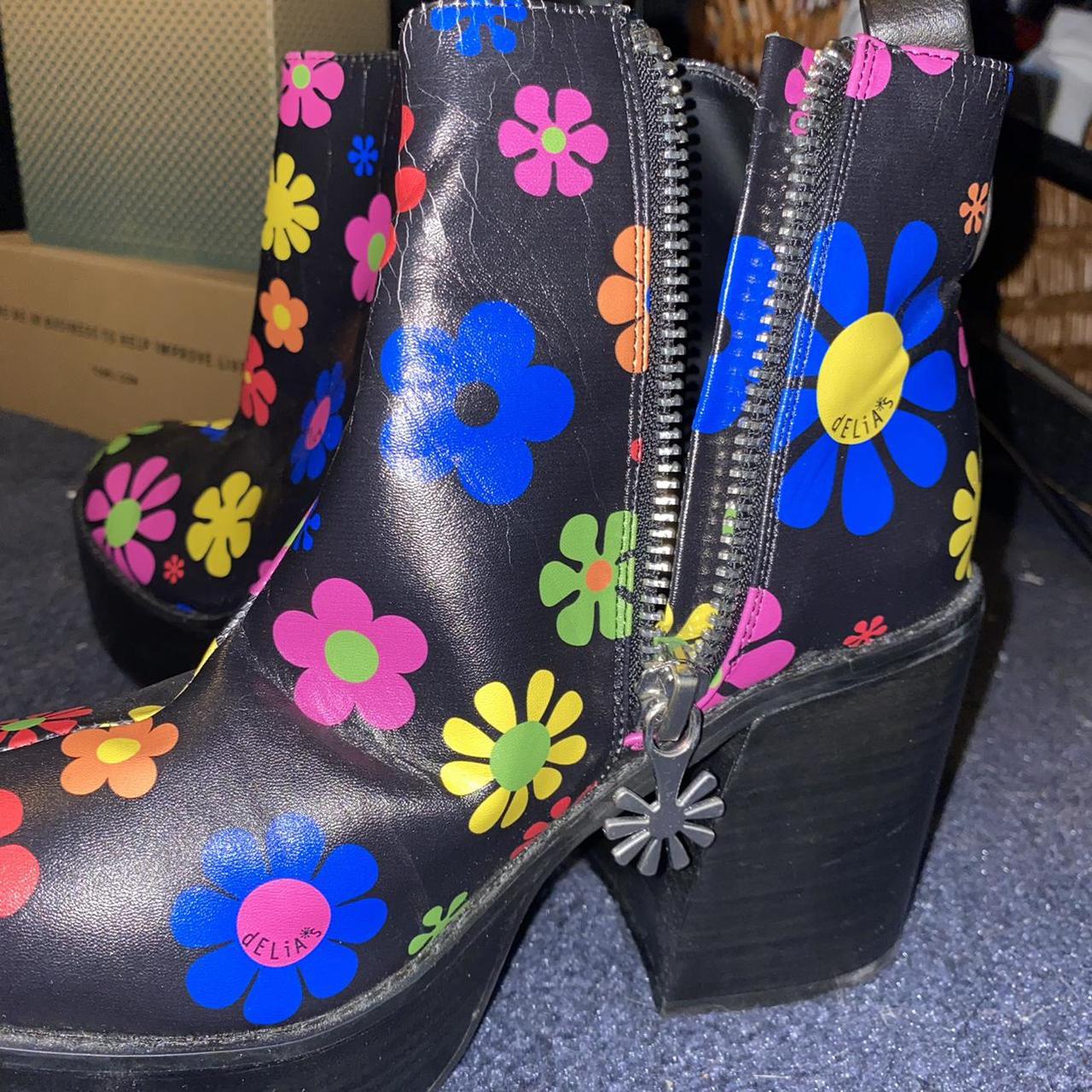 delias platform flip flops