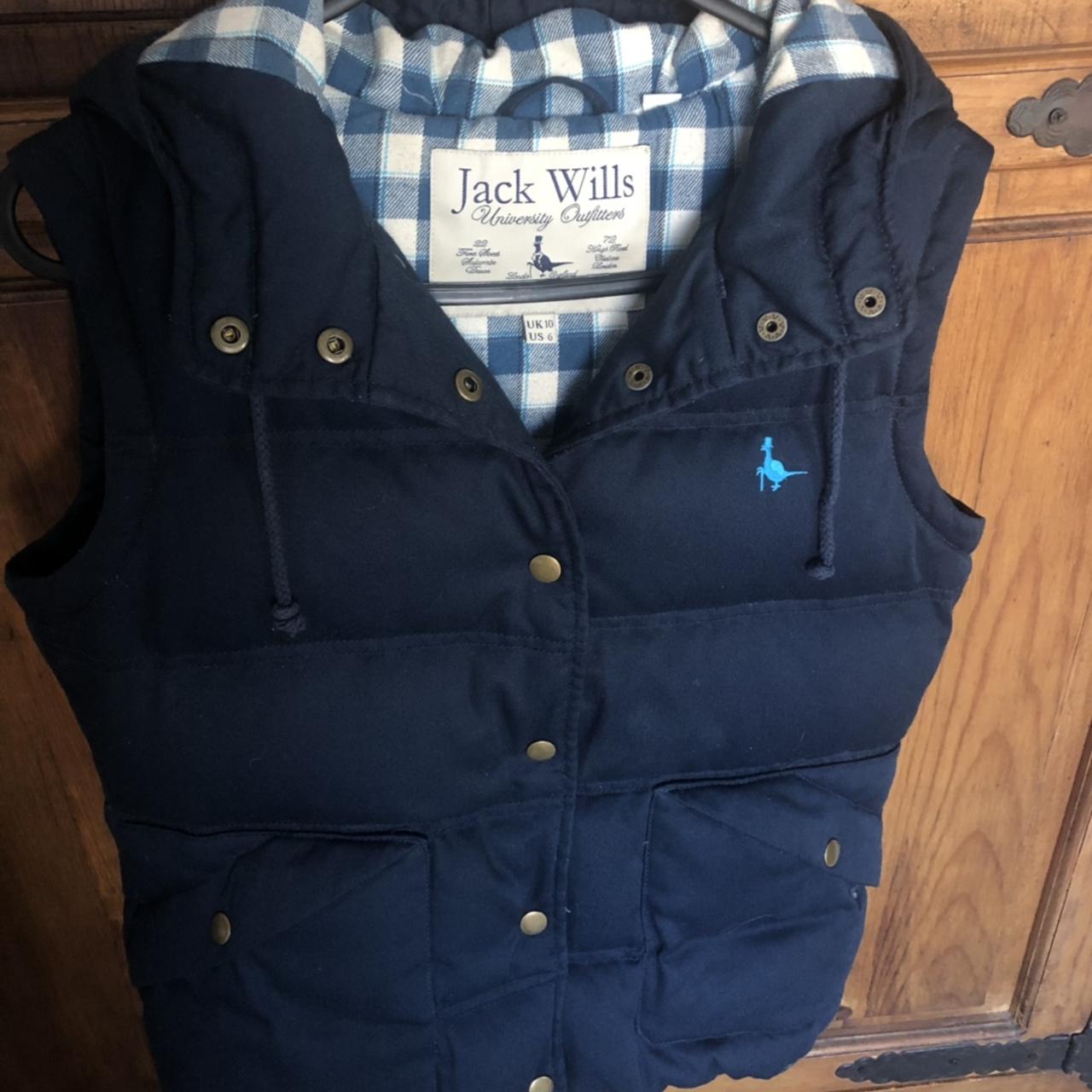 Jack Wills Women's Gilet Depop