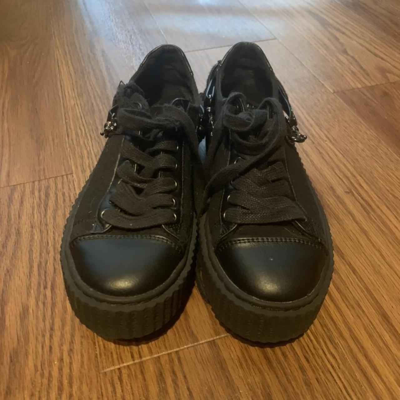 demonias sneakers