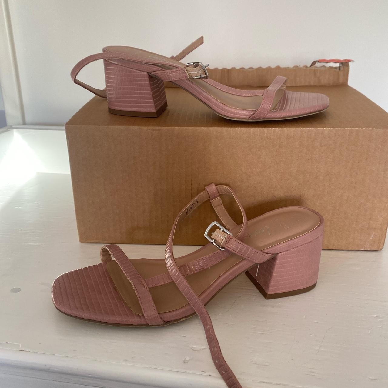 New look hot sale pink sandals