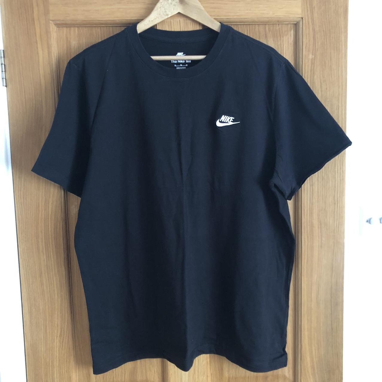mens nike t shirt black