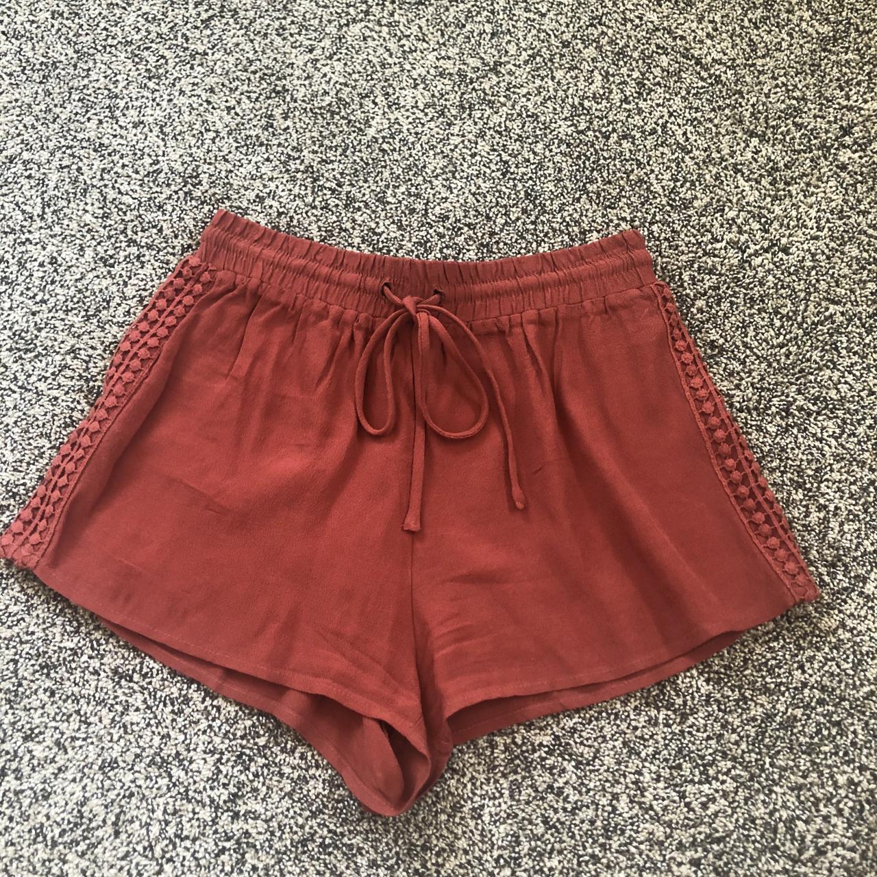 Forever 21 burnt orange flowy shorts They re