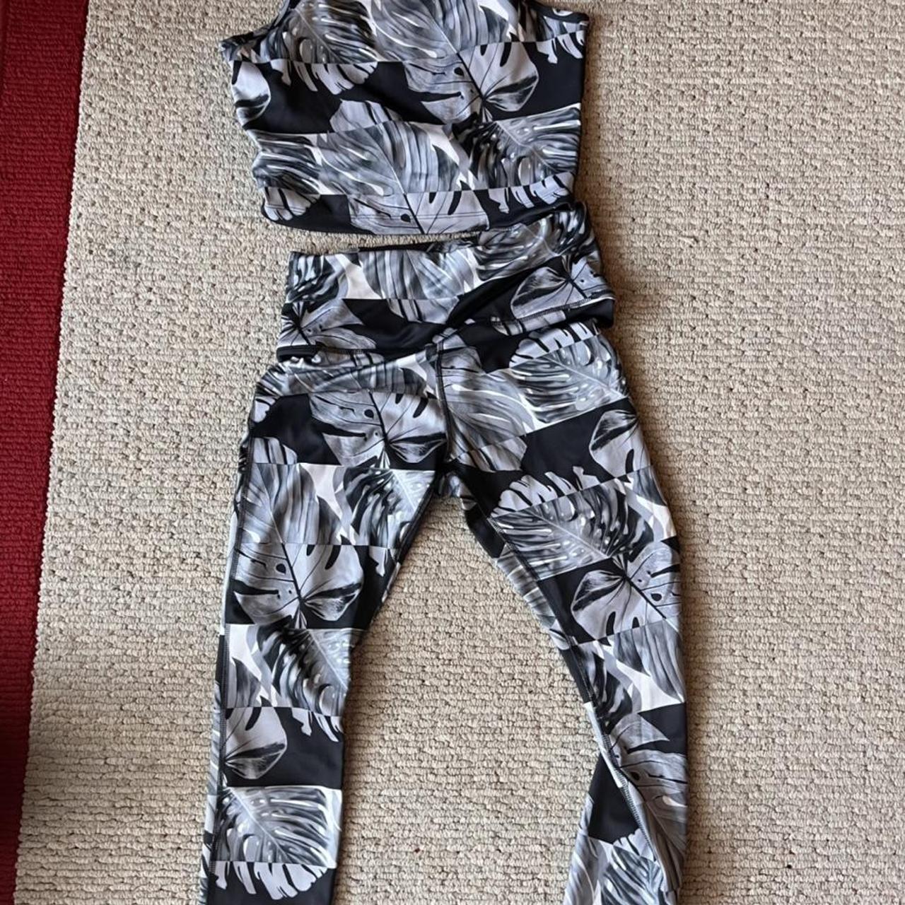 nike two piece legging set