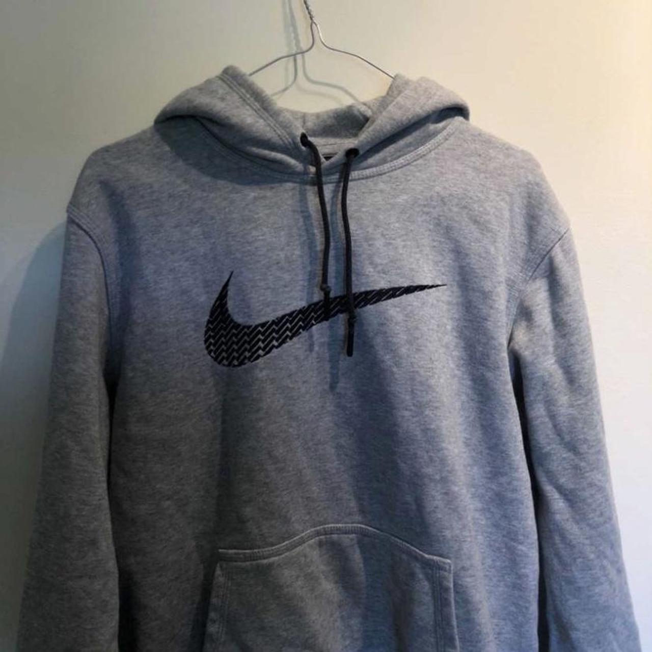 Grey Nike hood Size M, true to size Lots of wear... - Depop
