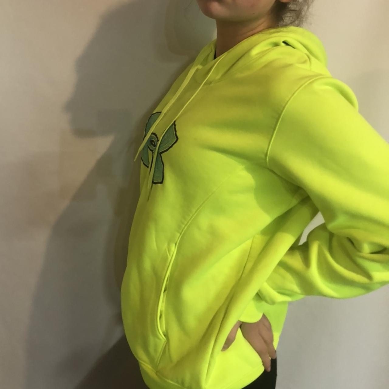 Under armour deals neon yellow hoodie