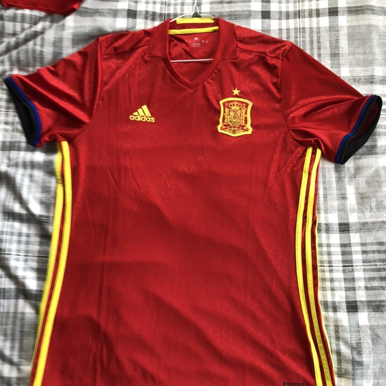 Adidas Spain 2016-17 Home Soccer Jersey Size Medium - Depop