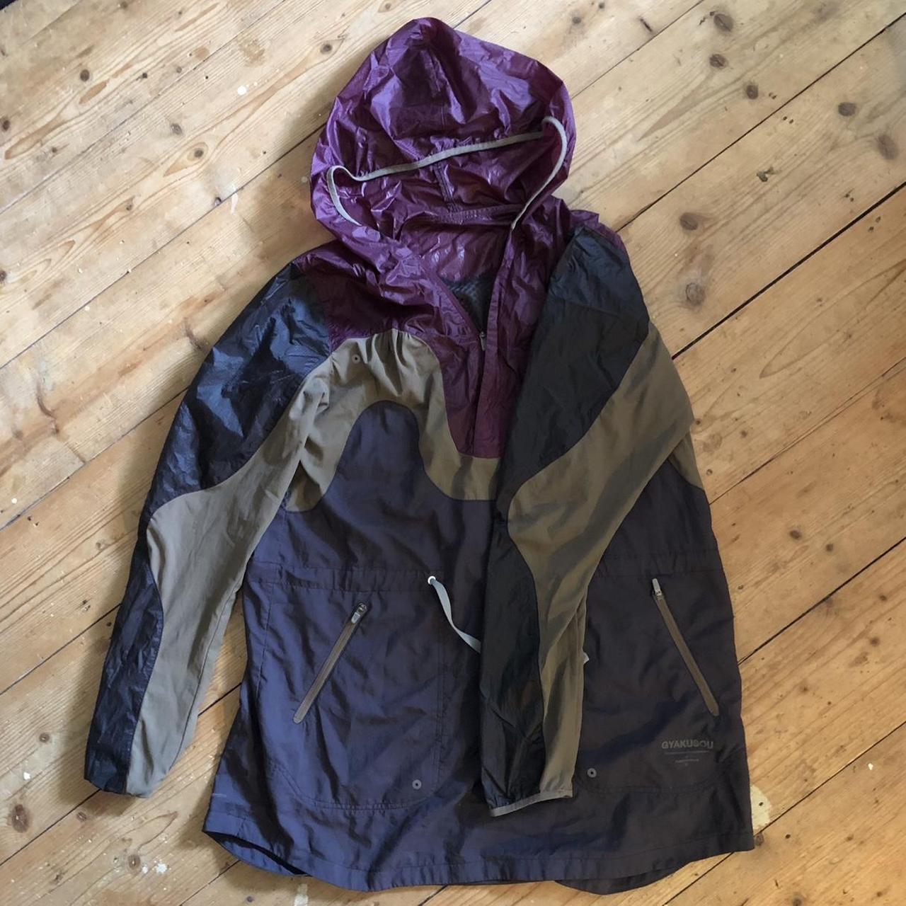 gyakusou running jacket