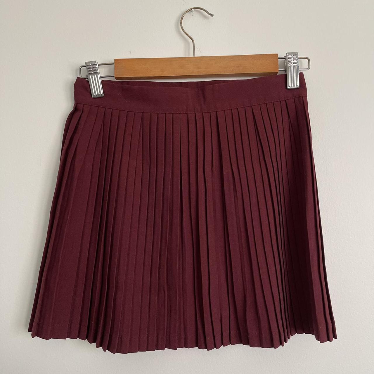 Maroon netball skirt • Size 12 (girls) can fit 4-... - Depop