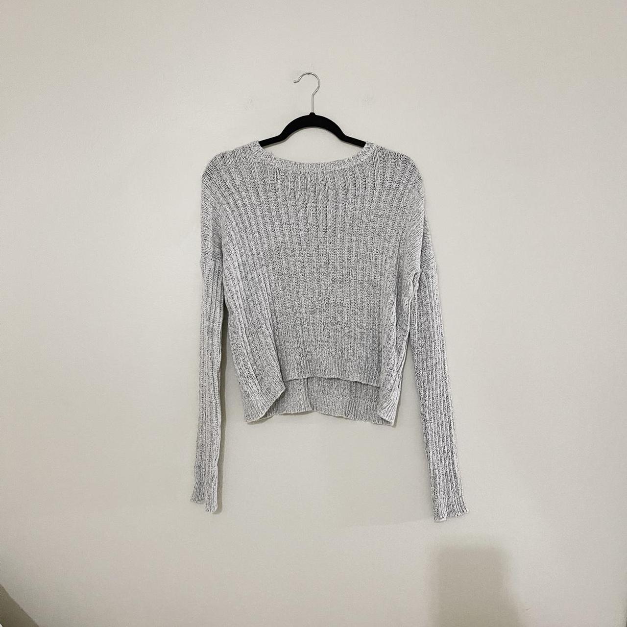Brandy Melville Long Sleeve Scoop Neck Sweaters