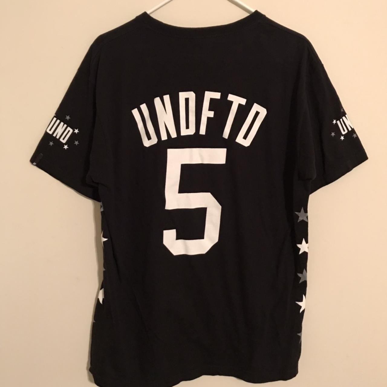 Undefeated Men's Black and White T-shirt