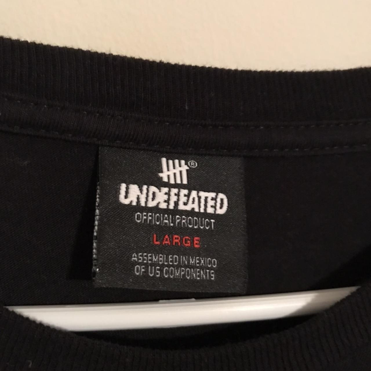 Undefeated Men's Black and White T-shirt (4)