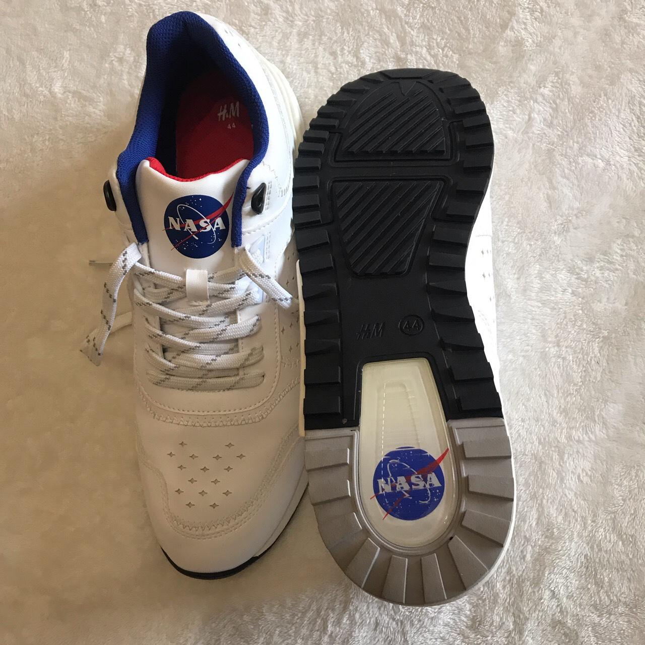 H&m on sale nasa shoes