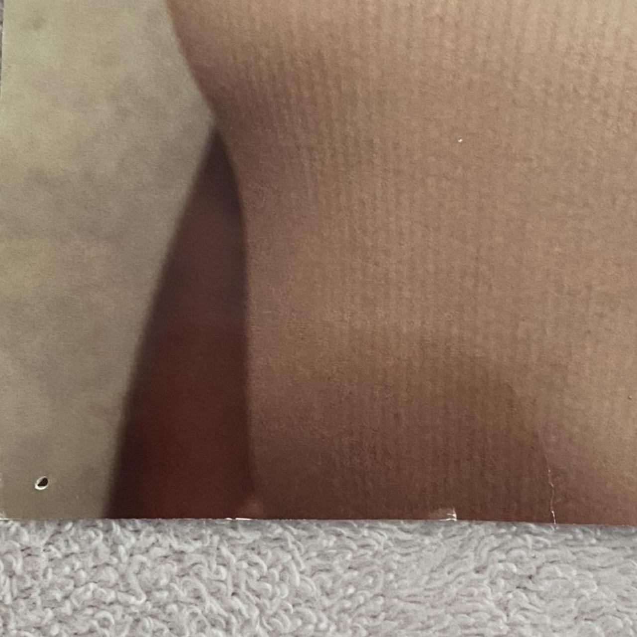Ariana Grande Tan and Cream Prints (2)