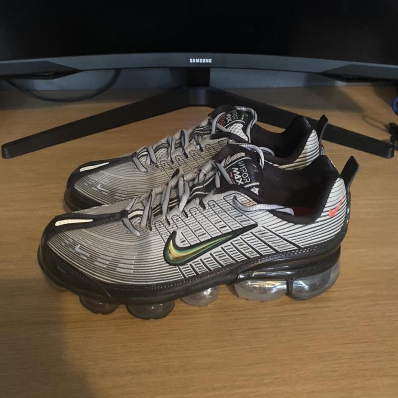 grey nike vapormax 360