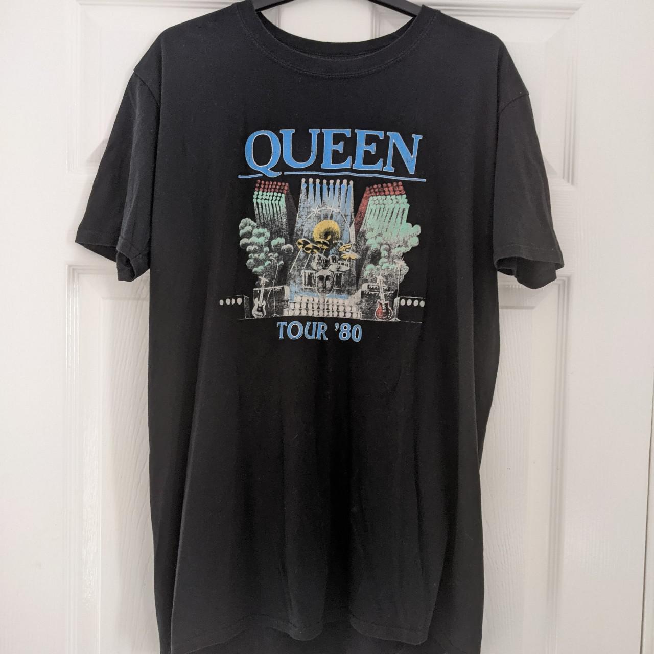 Queen t shirt. Official merchandise. Size M. Fits a... Depop