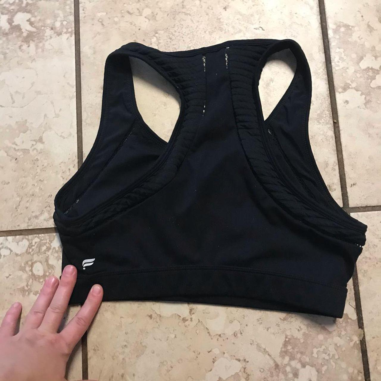 Cute tank top from Fabletics. This has a higher neck - Depop