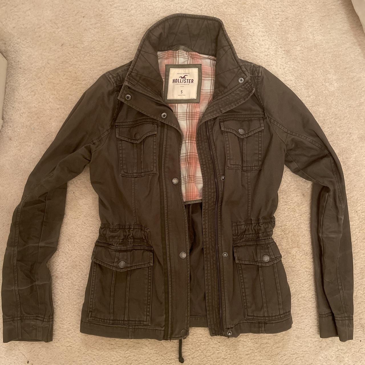 Hollister on sale cargo jacket