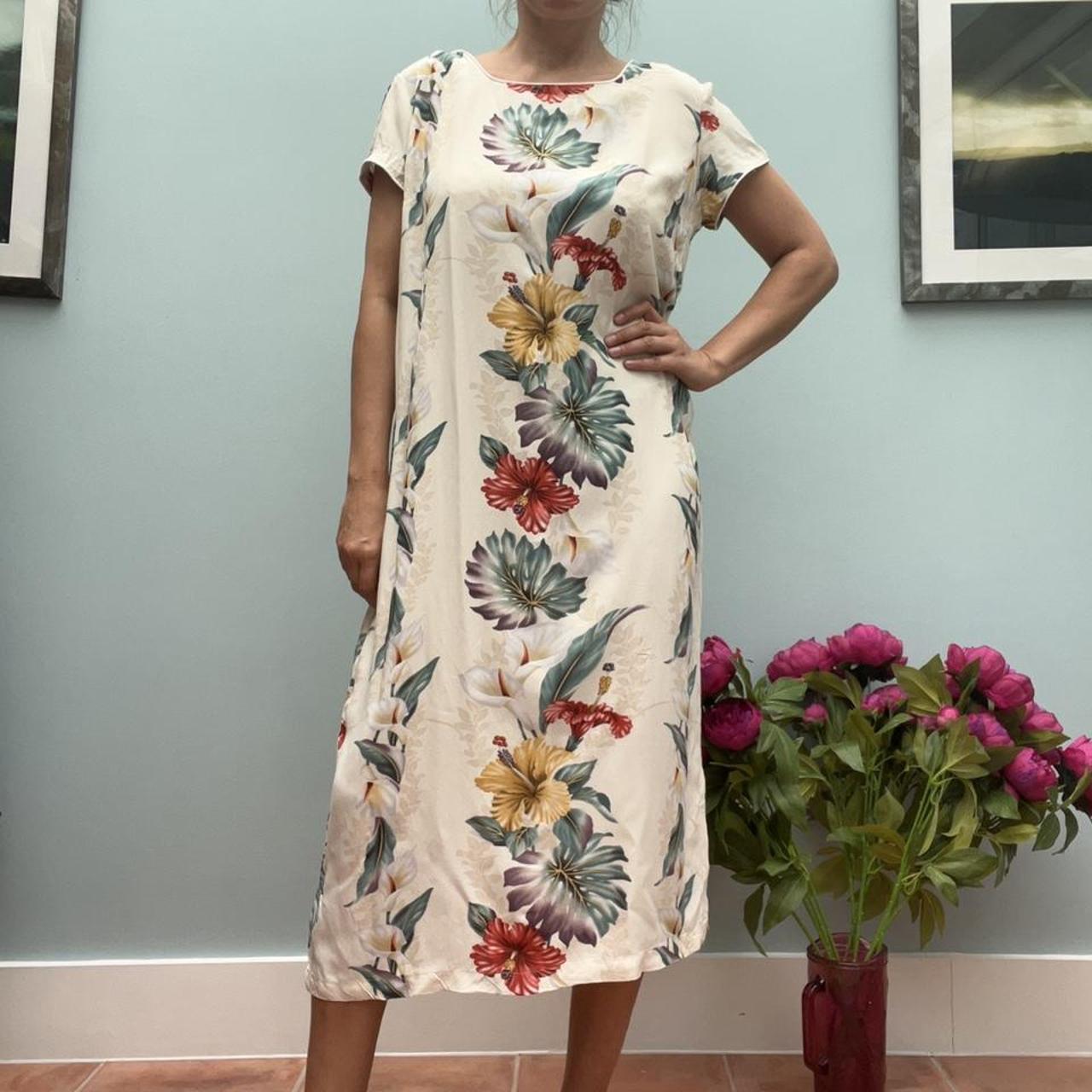 Iolani made in Hawaii vintage summer floral dress.... Depop